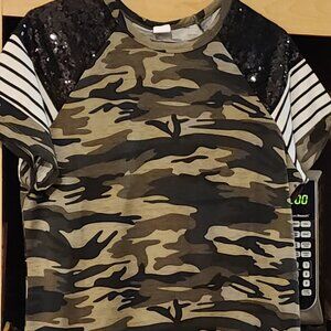 Camo sequin tee